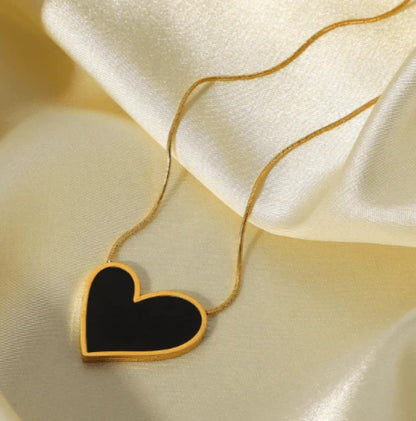 Black Heart - Necklace