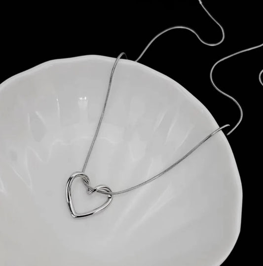 Silver Heart - Necklace Style