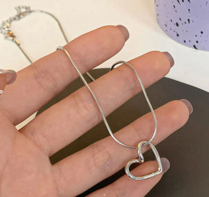 Silver Heart - Necklace Style