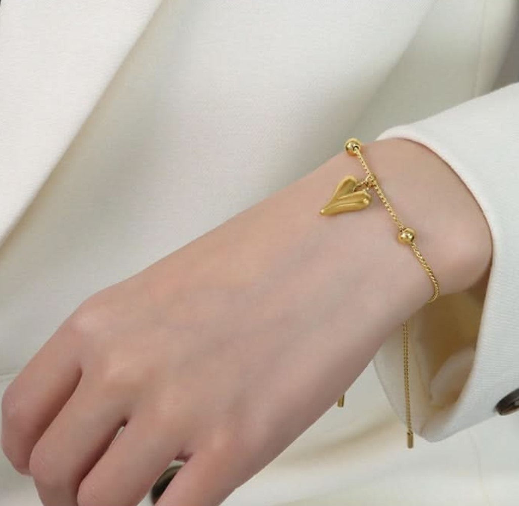 Aurum Heart Bracelet