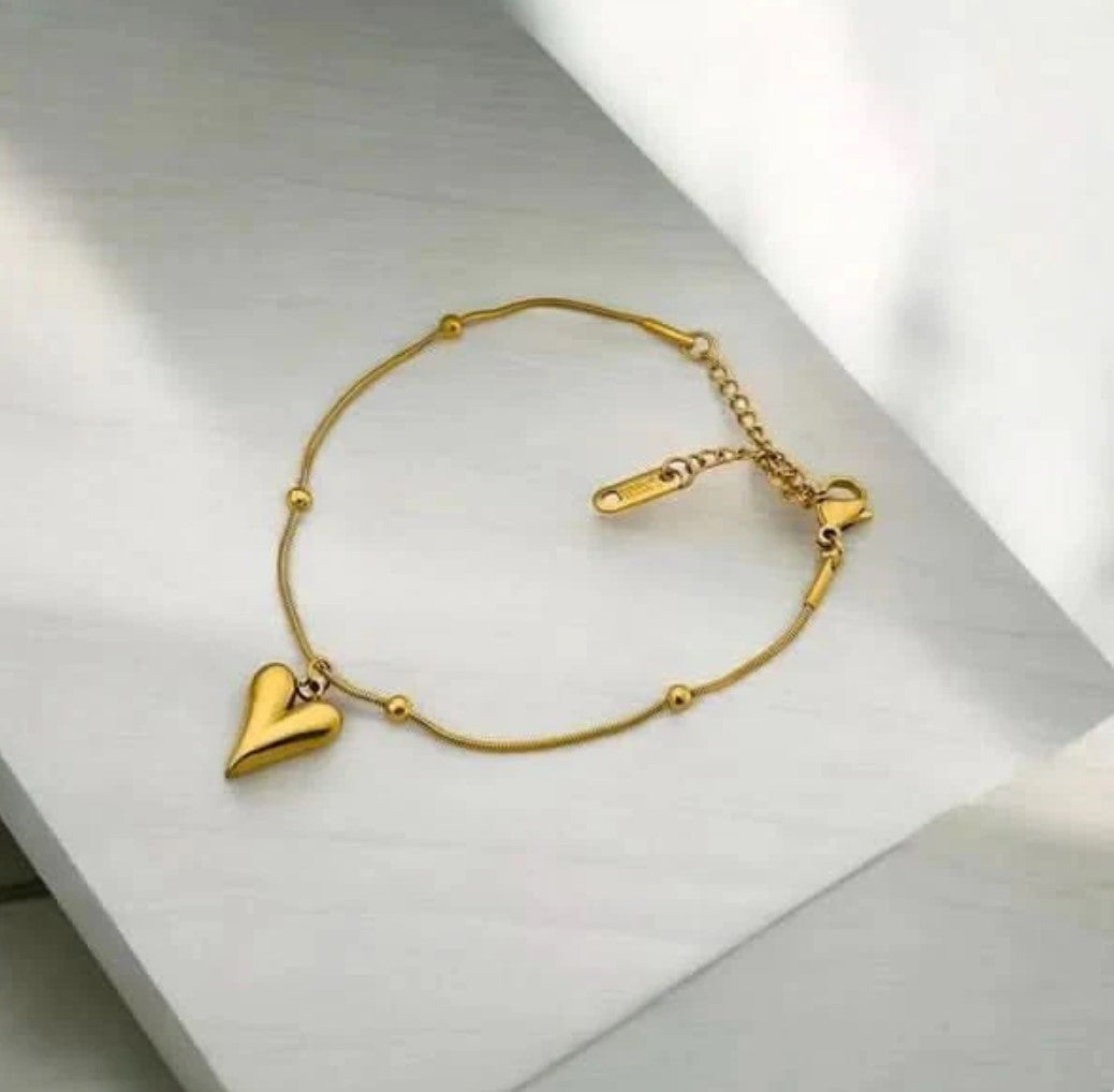 Aurum Heart Bracelet